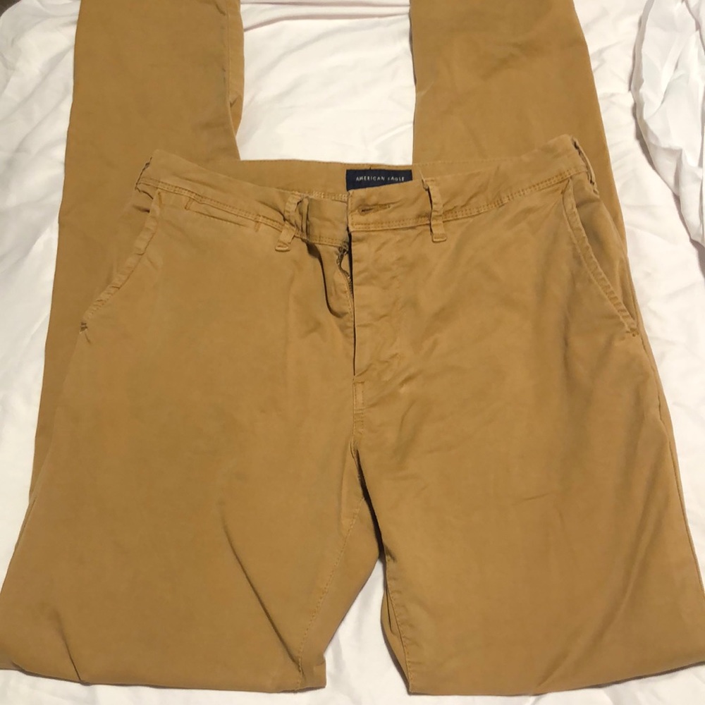 Men’s AE khakis 32 x 36